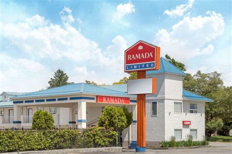 Ramada Limited Grand Forks | Book Your Dream Self-Catering or Bed and Breakfast Now!