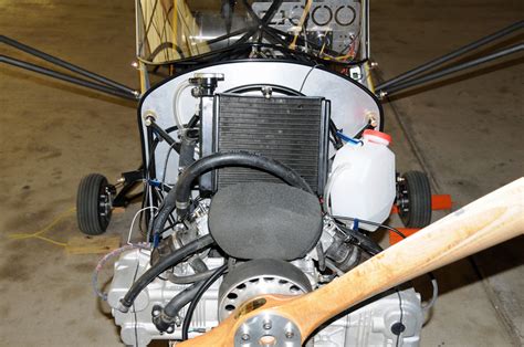 Standard Pilot Blog: closeups of 4 stroke engine on Belite ultralight aircraft