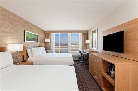 Holiday Inn Diamond Bar Hotel (Diamond Bar (CA)) - Deals, Photos & Reviews