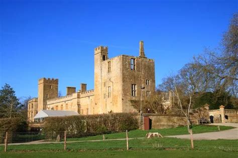 Seven historic castles to visit in Gloucestershire and beyond this summer - Gloucestershire Live