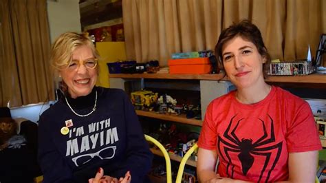 ‘Jeopardy’ host Mayim Bialik says her mom critiques her outfits