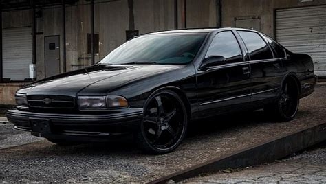 Chevy Impala SS Gloriously Rocks Big Wheels Without Looking Ridiculous - autoevolution