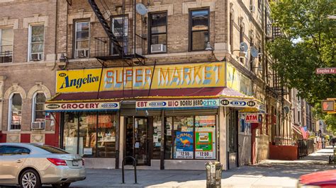 New York City’s bodegas confront a new, ‘revitalized’ future - Curbed NY