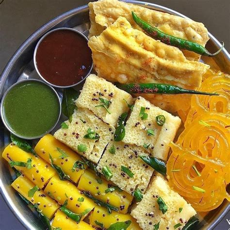 Gujrati snacks [ fafda, jalebi, dhokla, khandvi] 😋 | Indian fast food ...