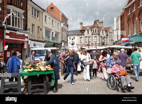 A street market at Melton Mowbray, Leicestershire, England, U.K Stock Photo - Alamy