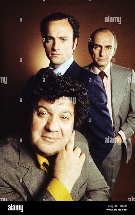 KOJAK, George Savalas, Kevin Dobson, Dan Frazer, 1973-78 Stock Photo - Alamy