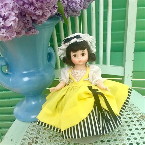 Vintage Madame Alexander France Doll, Vintage International Doll ...