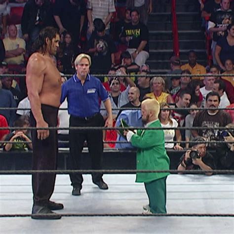 WWE - The Great Khali battles Hornswoggle Survivor Series, Big Star, Wwe, Battle, Wrestling ...