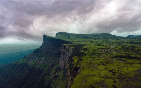 Naneghat Caves Trek | Book Now @ Flat 25% off | Banbanjara