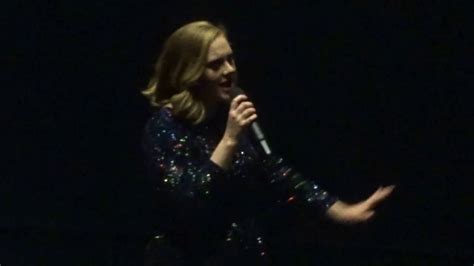 Adele - Chasing Pavements (live in Cologne) - YouTube