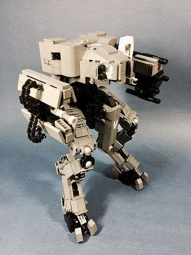 HALO Mantis standing | Lego halo, Lego models, Lego design ideas