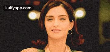 Bollywood2.Gif GIF - Bollywood2 Ranbir kapoor Sonam kapoor - Discover ...