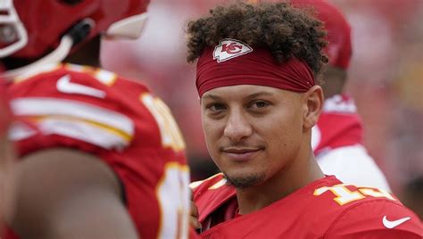 Patrick Mahomes Salary 2024 Season Start - Noni Thekla