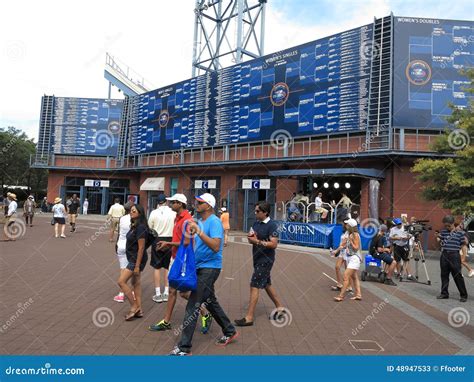 U. S. Open Tennis Grounds editorial stock photo. Image of players - 48947533