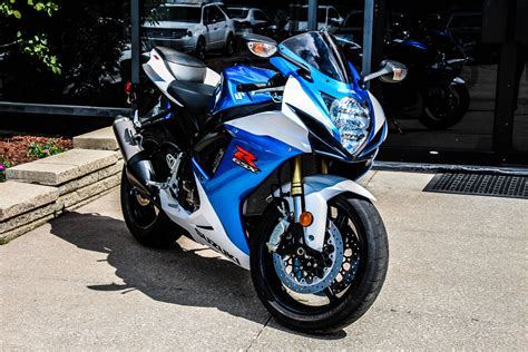 Suzuki Gixxer 750 2014