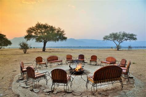 Mana Pools Safari Lodge - Zambezi Cruise Safaris