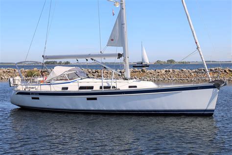 2018 Hallberg-Rassy 412 Cruiser for sale - YachtWorld