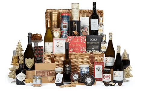 Christmas Hampers 2021 | Free UK Delivery | hampers.com