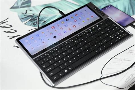 This multifunction keyboard has a built-in 12.6 inch touchscreen display (crowdfunding) - Liliputing