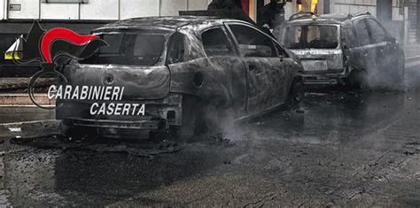 CASAL DI PRINCIPE - Paura in corso Umberto, auto in fiamme nei pressi della sede dell’Asl GUARDA ...