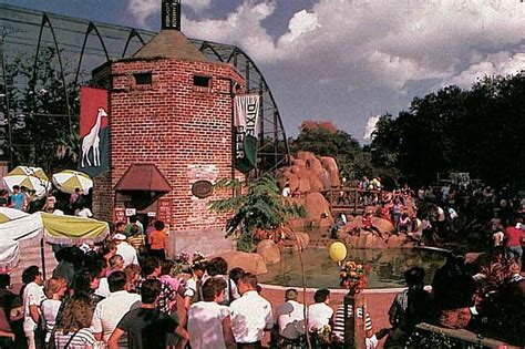 historic-photo-of-lowry-park-zoo-crowd - ZooTampa at Lowry Park