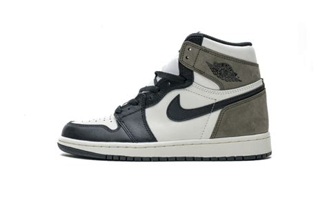 Stockx Sneakers Air Jordan 1 Retro High Dark Mocha - Stockxsneaker.net