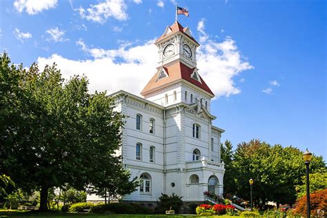 benton County Courthouse Photograph by Chris Smith