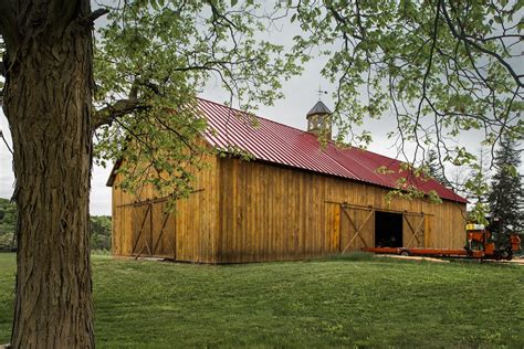 The Pole Barn vs The Timber Frame Barn – Vermont Timber Works