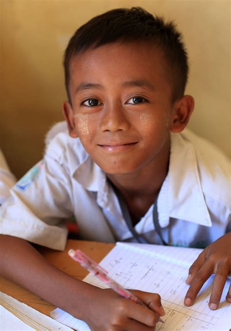 https://flic.kr/p/dM1UQa | Myanmar (Burma) | Student in Tat-oo monastic ...