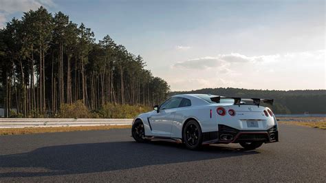 Nissan GT-R Nismo Wallpapers - Wallpaper Cave