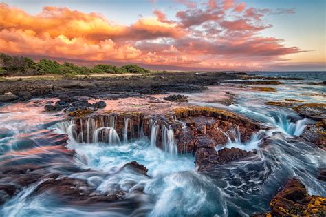 Sunset along the coast at Keāhole Point on the Big Island, Hawaii ...