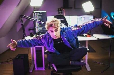 Julien Bam Age - Bio, Wiki, Height, Net Worth, Relationship (2023)