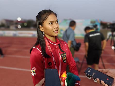 Diva Renata Pecah Rekor Nasional di Nomor Lompat Galah ASEAN University Games 2024 - Suara Surabaya