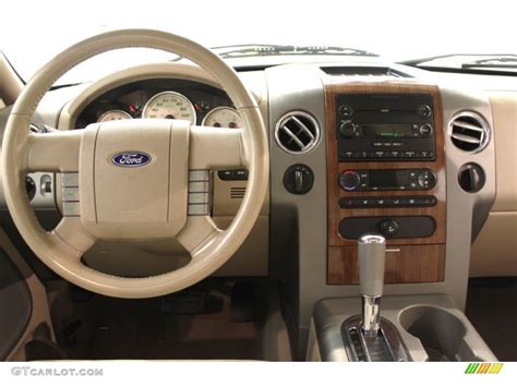 2004 Ford F150 Lariat SuperCrew 4x4 Tan Dashboard Photo #62751322 | GTCarLot.com