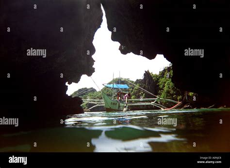 Philippines Palawan Bacuit Bay View from rock passage into a lagoon ...