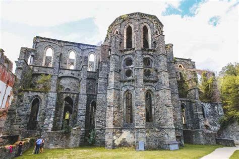 A Guide to the Ruins of the Villers Abbey, Belgium - Laure Wanders