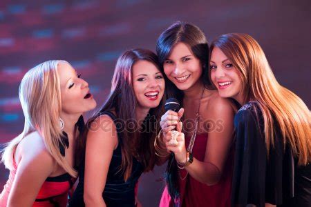 Karaoke party — Stock Photo © pressmaster #10712721