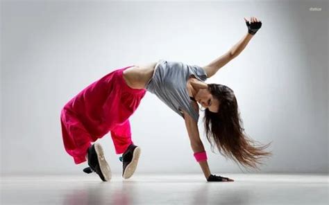 Hip Hop Dance at best price in Jodhpur | ID: 9507986130