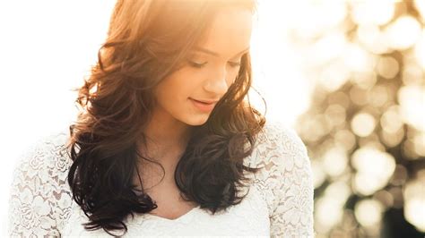 Beautiful backlit portrait. | Portrait photo, Portraiture, Portrait poses