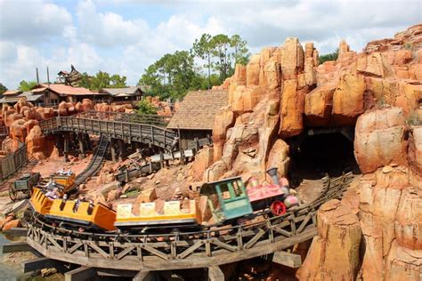 Frontierland at Magic Kingdom, Disney World – Resorts Gal