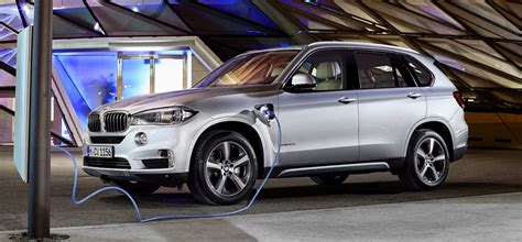 5 things you need to know about the BMW X5 hybrid | carwow