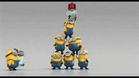 Minions - Teamwork :)) animated gif