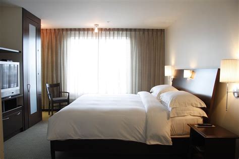 Hotel Mortagne Boucherville, Quebec, CA - Reservations.com