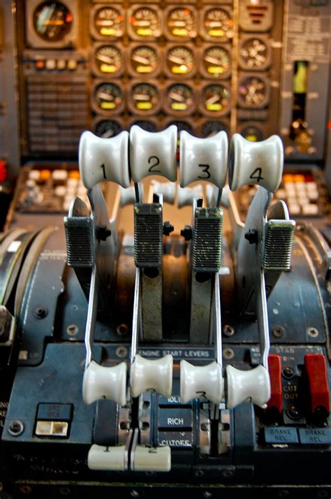Throttle Quadrant | Boeing 747-100 cockpit | Todd Lappin | Flickr
