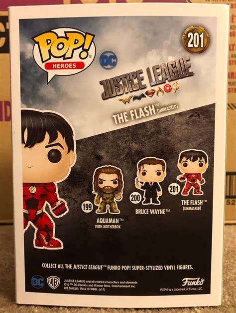 Justice League Showings At Regal Cinemas Come With A Free Flash Funko ...