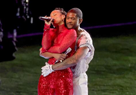 Alicia Keys’ Husband Reacts to Halftime Show, Usher Practically Making ...