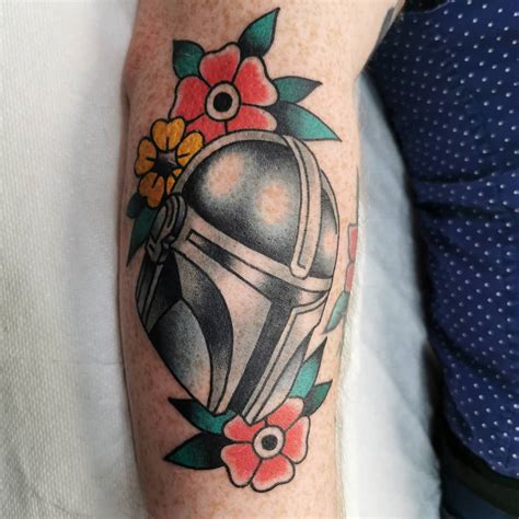 [UPDATED] 30 Edgy Mandalorian Tattoo Designs (November 2020)