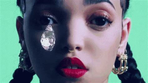 Water Me GIF - FKA Twigs Waterme - Discover & Share GIFs