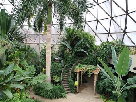 Best 5 Things to Do in Greater Des Moines Botanical Garden