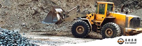 5 Essential Compact Wheel Loader Attachments for Construction Sites